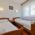 Da Vinko Beach Apartments
