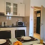 Split Luxury Suite