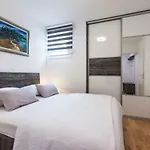 Apartment Roska Ii.