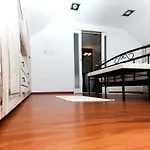 Mama Palace