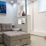 S&S Split Apartment