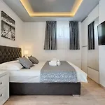 Luxury Rooms Floramye (Adults Only)