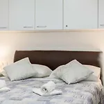 Studio Apartment Nikol