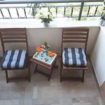 Apartment Eni With Garage Parking