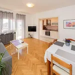 Apartments Ivica