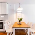 Apartment In Centre For 6