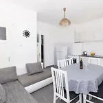 Apartment Mario