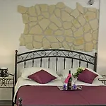 Kuzma Rooms And Apartments