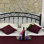 Kuzma Rooms And Apartments