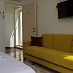 Marina Bay Zenta Luxury Rooms 4*