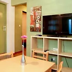 Tiho\'S Apartments