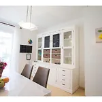Apartment Lemon Tree