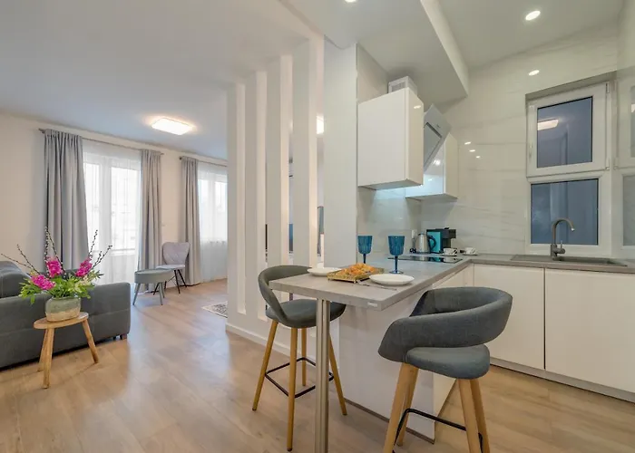 Capital Apartments And Rooms