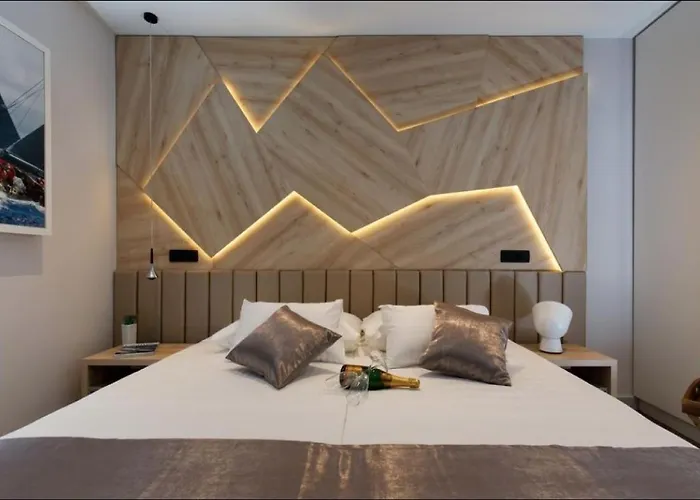 Sailor Boutique Rooms