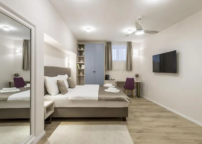 Cor Rooms