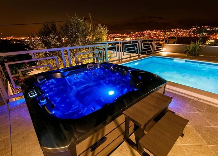 Luxury Villa Stocia Split With Swimming Pool, Sauna And Jacuzzi In A Peaceful Location In Split