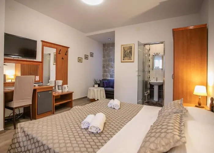 Megy Luxury Rooms