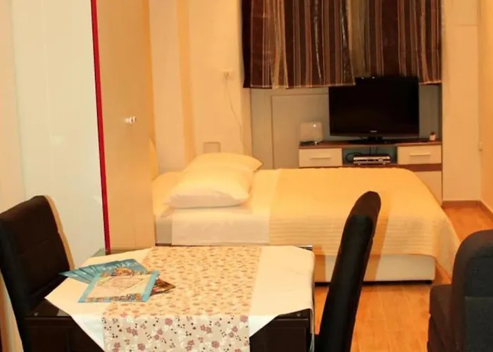 Apartment Stipe
