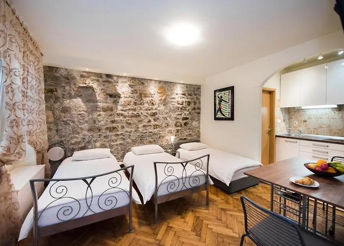 Diocletians Heart Apartment