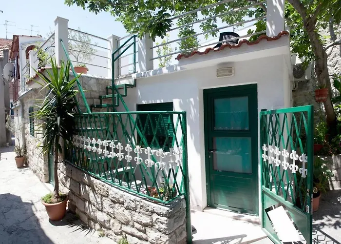 Twin Love Apartment