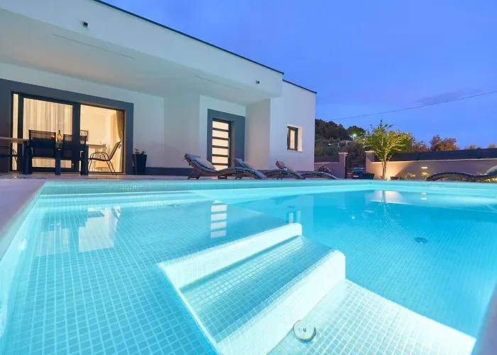 Holiday Home South Cliff