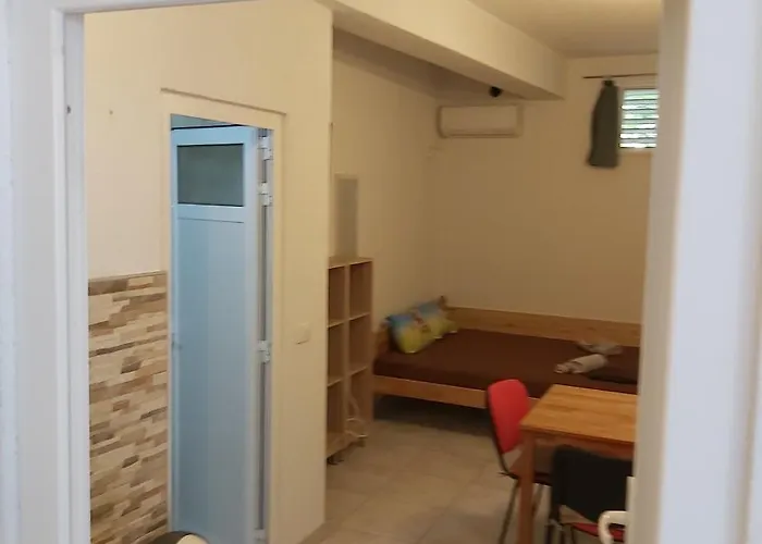 Rooms- Denis