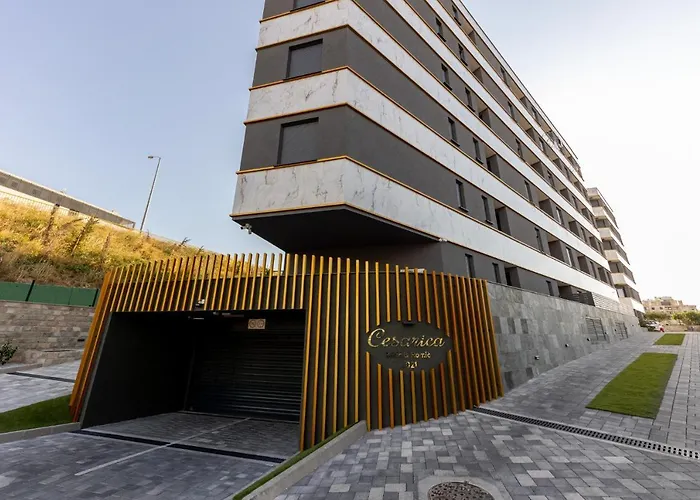 New Studio For 2, Free Private Garage Spot, Wi-Fi, 200 M From Mall Of Split