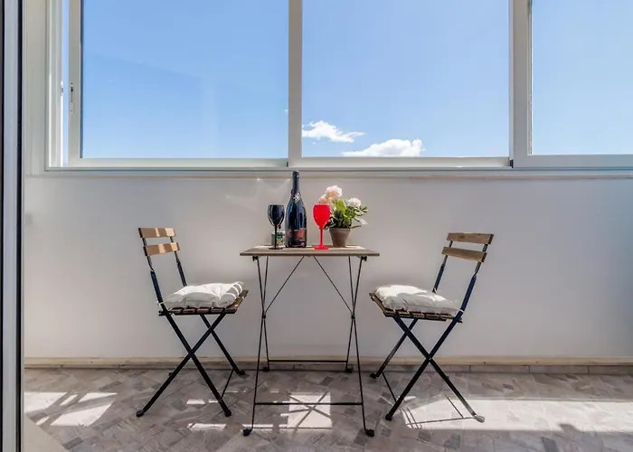 Lori Apartment