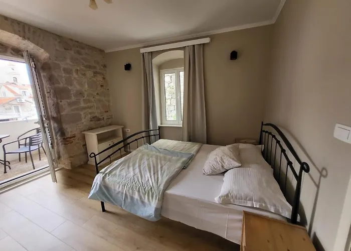 Devivi Apartments