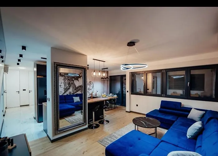 Black Queen Apartment