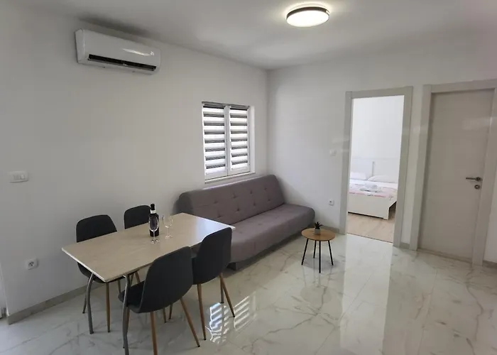Apartment Nina