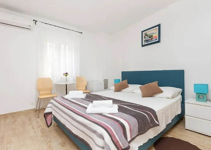 Peruzovic Rooms 2