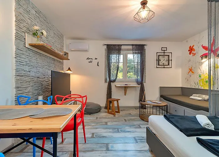 Studio Modern Cave By Interhome