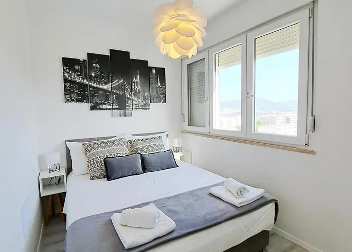 New! Top Apartment, Split View From Above