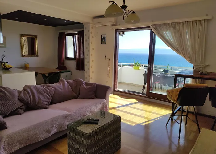 Apartments Marina