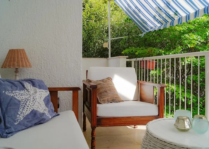 Forest Park Nest Apartment, Near Centre, With Free Parking
