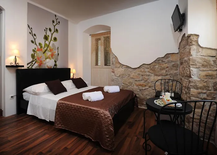 Rooms & Apartment Lasta