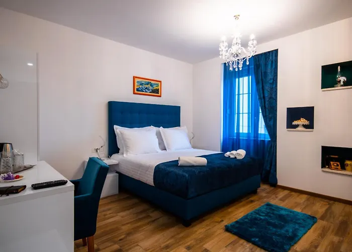 Center Luxury Rooms 2