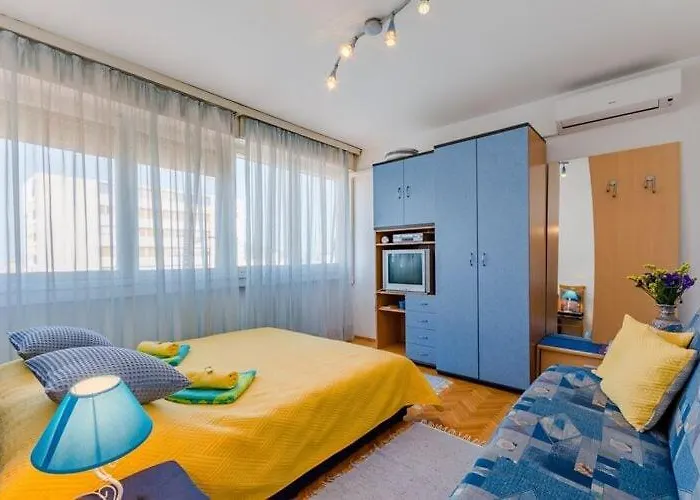 Studio Apartment Ecija St