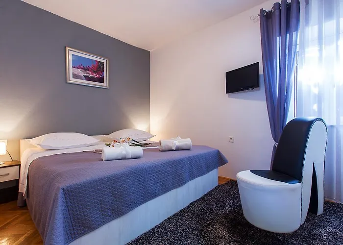 Apartment Near Old Town