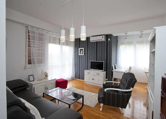 Apartment Macho