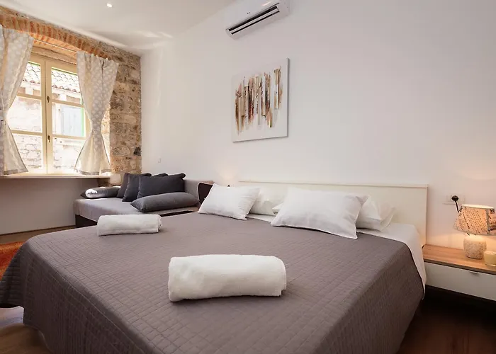 Lux Cindro Studio In Split Center