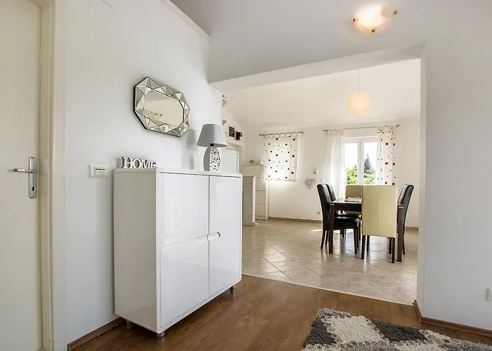 Apartment Lidija