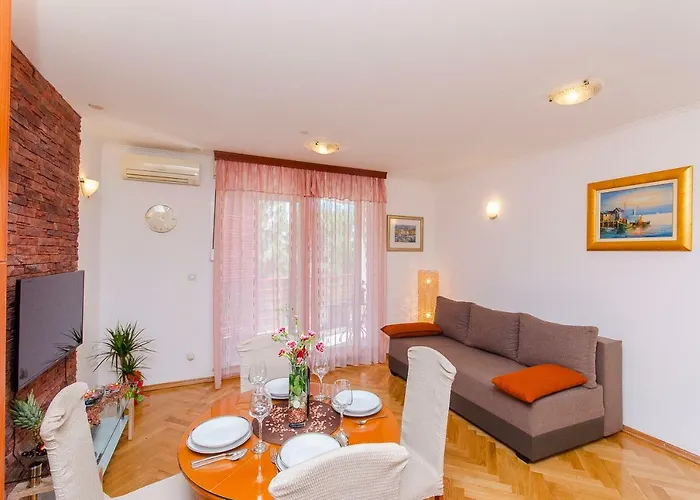Apartment Lucija