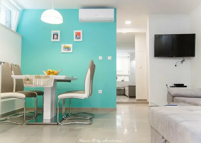S&S Split Apartment