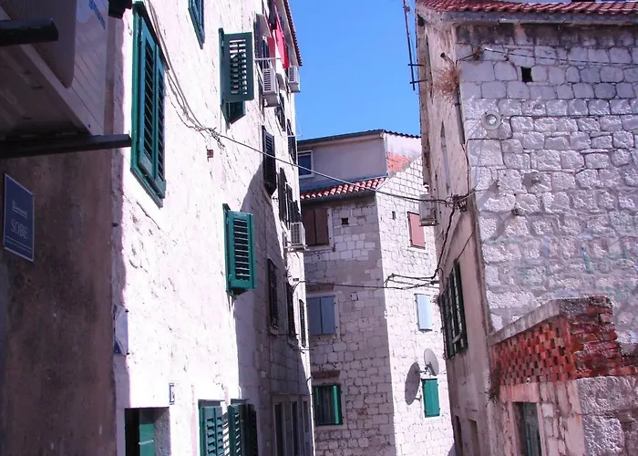 Cosy Accommodation In The Center Of Split