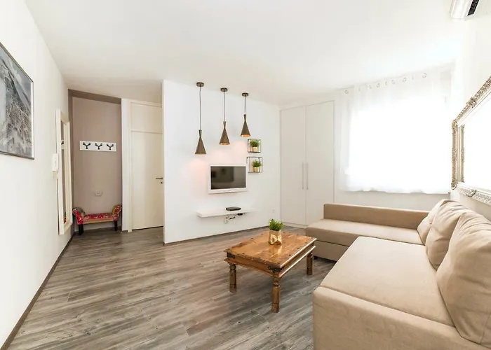 City Smart Apartment