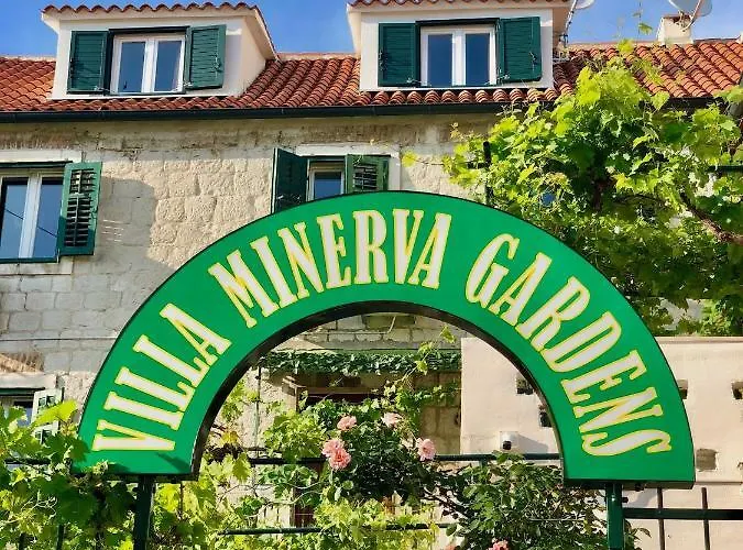 Luxury Villa Minerva Gardens