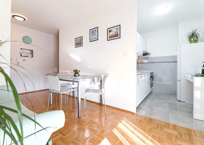 Apartment Dora Split