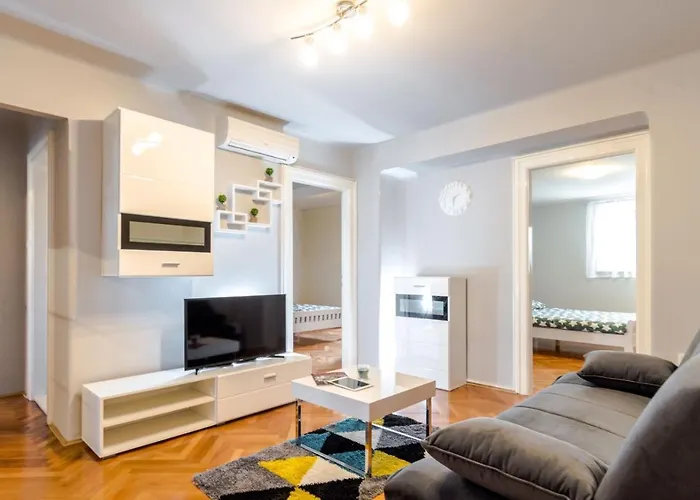 Klarina Beach Apartment